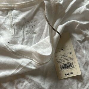 [a new day] NWT white tee size S